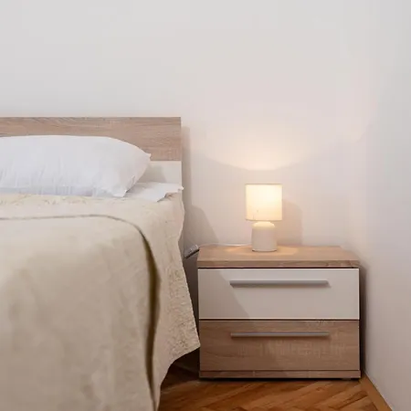 Andrija Apartment *
