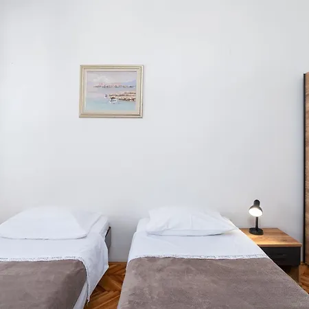 Apartment Andrija *