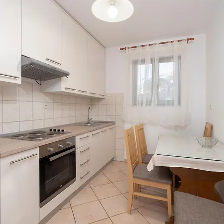 Apartment Andrija *