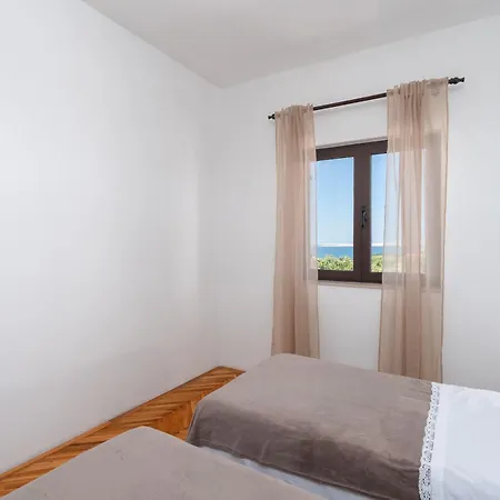 Andrija Apartment *